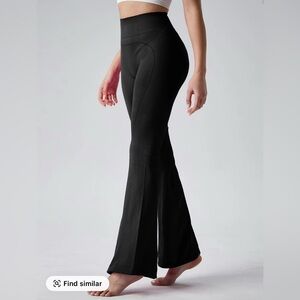 Black Flare Booty Scrunch Leggings